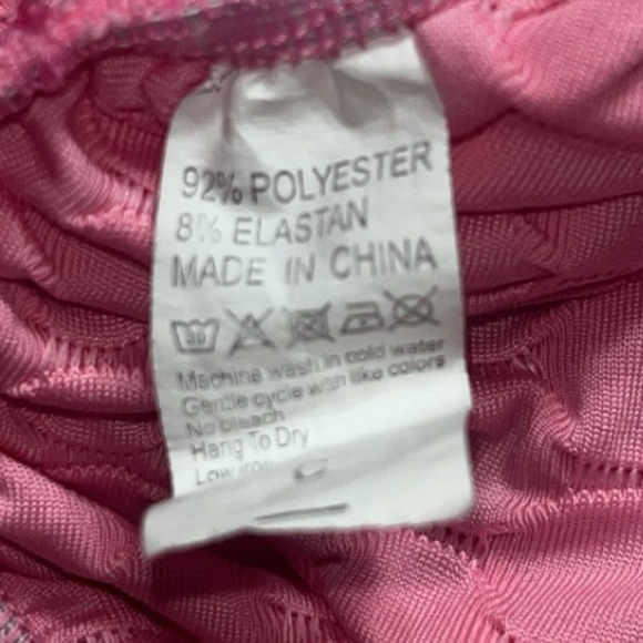 Two Wide Waistband Textured Leggings - Picture 4 of 4